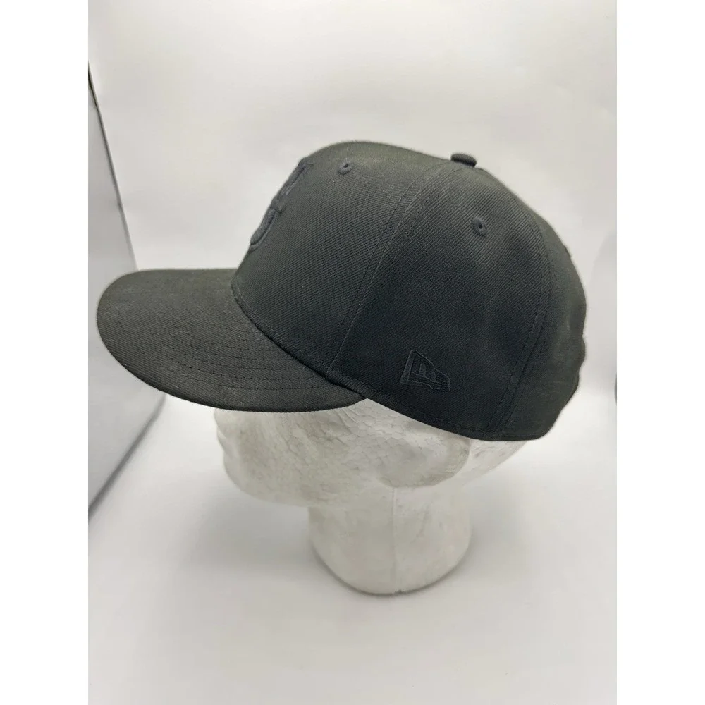 Seattle Mariners New Era 9FIFTY Snapback Hat Black On Black MLB Cap
